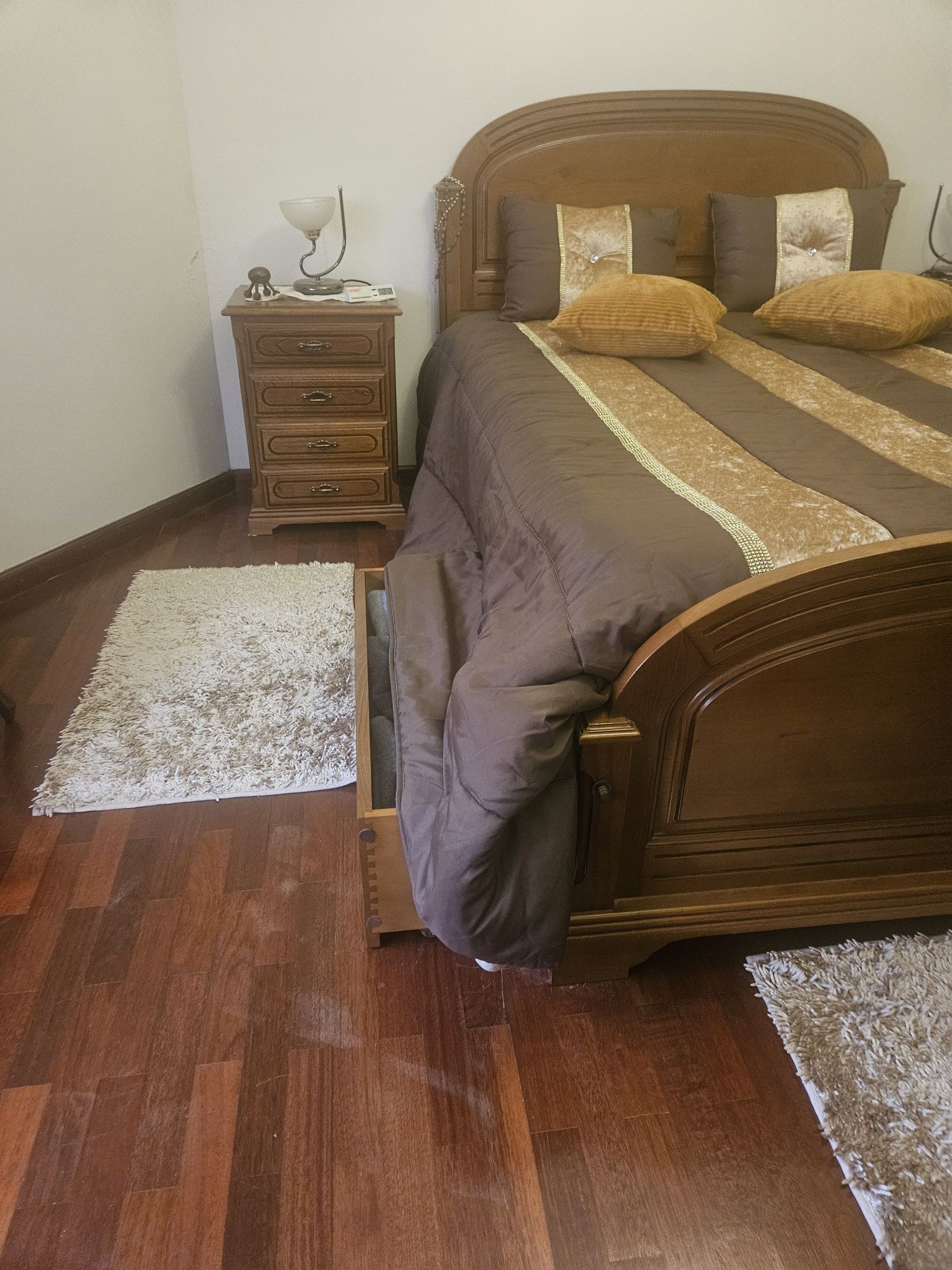 Quarto de casal em cerejeira