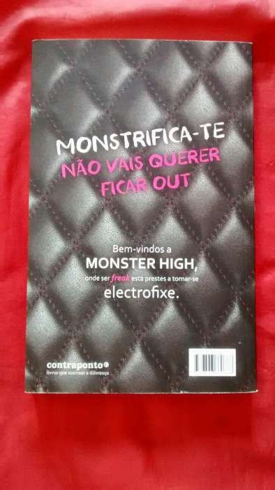 Livro Monster High - Uma escola diferente, Lisi Harrison