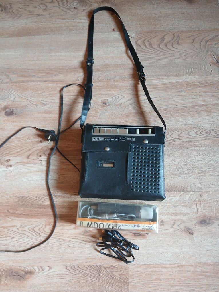 Magnetofon kasetowy Unitra MK125 z 1977 r Sprawny