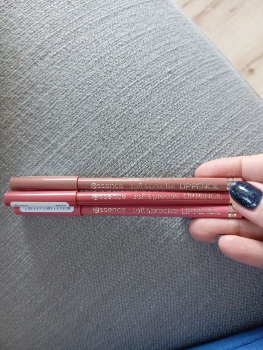 Kontorowki do ust Essence 3 sztuki