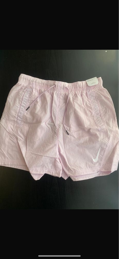 Calções NIKE mulher( Originais Novos! com etiqueta