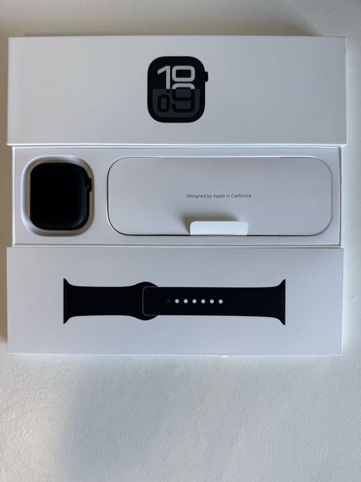Apple Watch Series 10 46mm - Cellular + GPS - NOVO