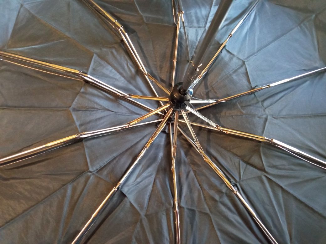 Зонтик  с одной спицей проблема б/у.