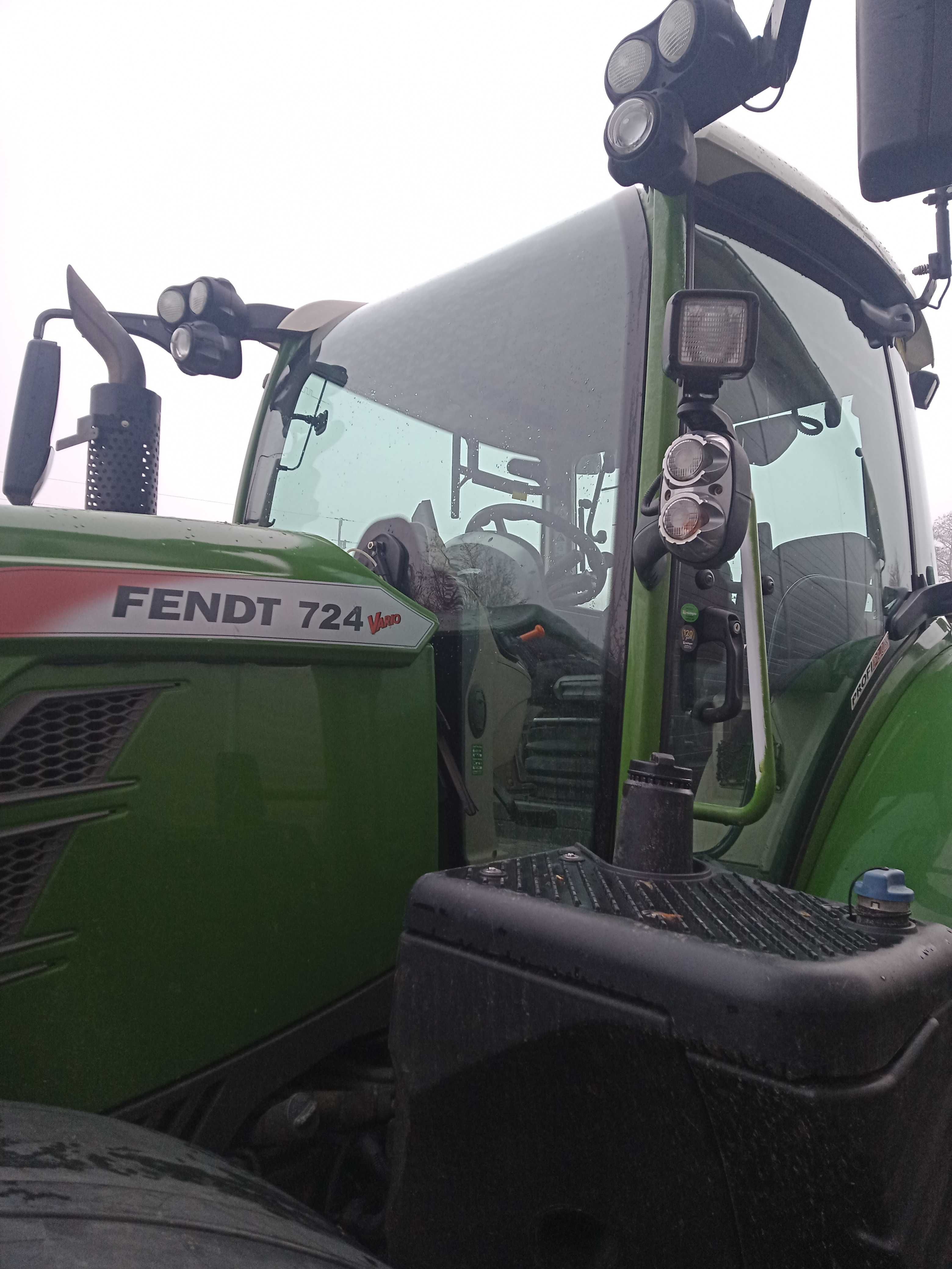 FENDT 724 VARIO 2017r 7700 godz. GPS RTK