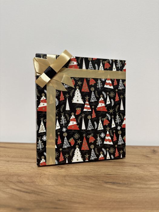 Подарункова коробка