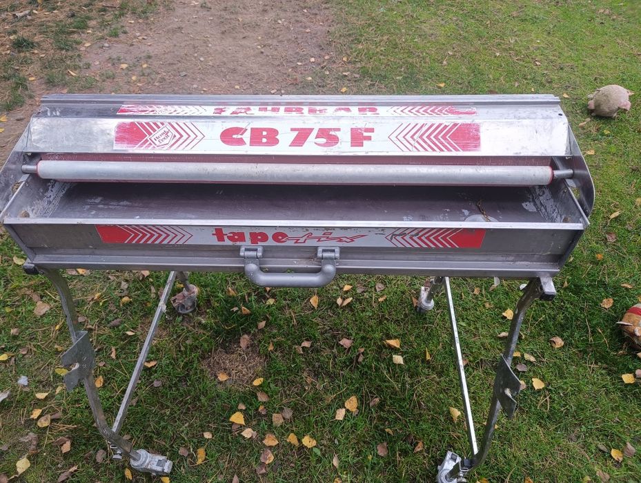 Maszynka do tapetowania