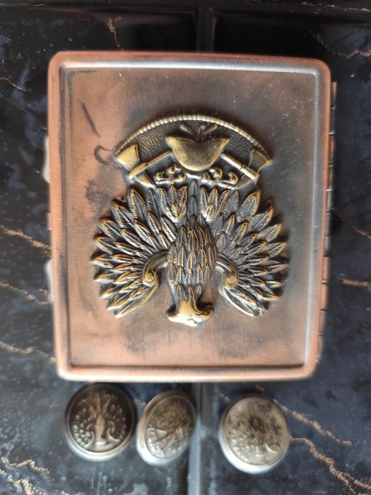 Papierośnica z orłem