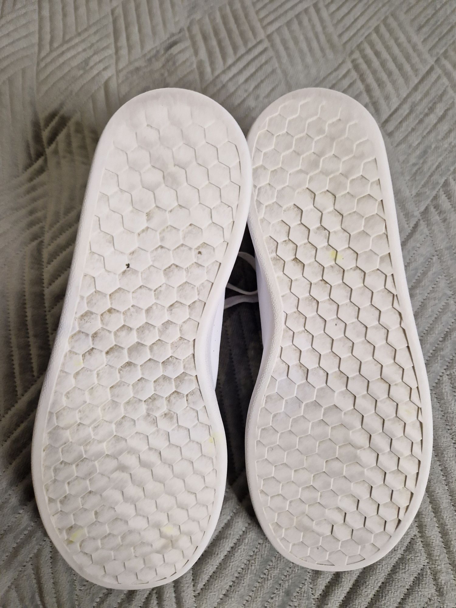 Buty Adidas białe rozmiar 35 i 1/2