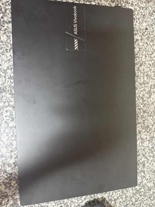 Computador Asus. Como novo  foi usado 3 vezes  no maximo