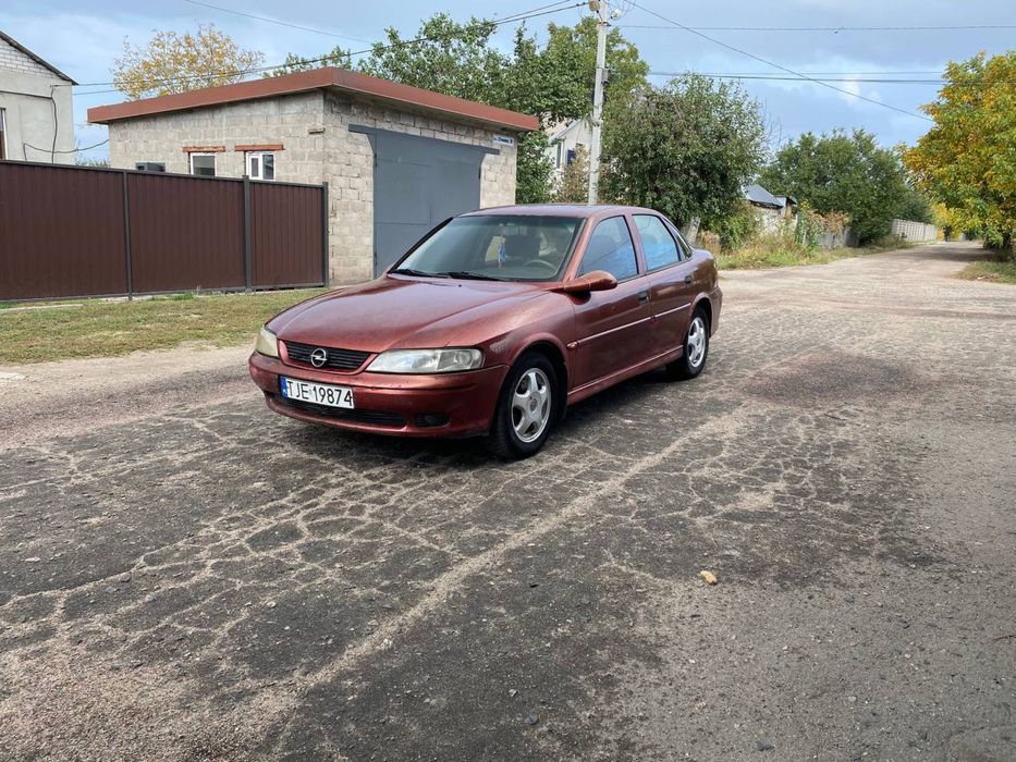 Opel Vectra Restailing 1.8 бензин
