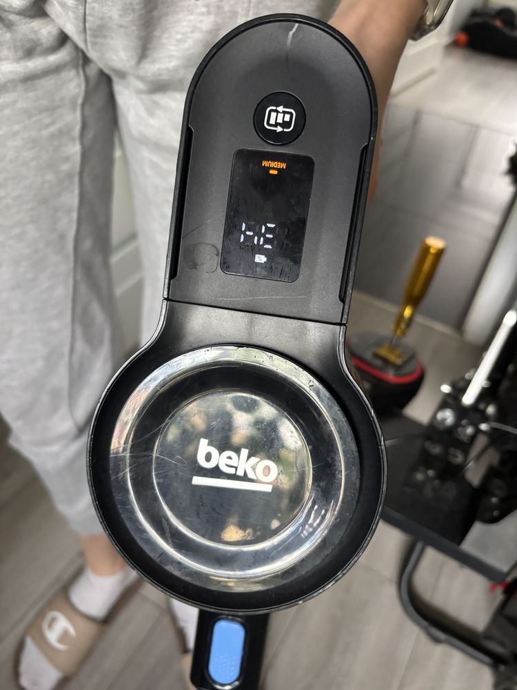 Odkurzacz pionowy Beko