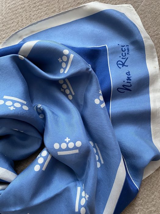 Хустка вінтажна Nina Ricci