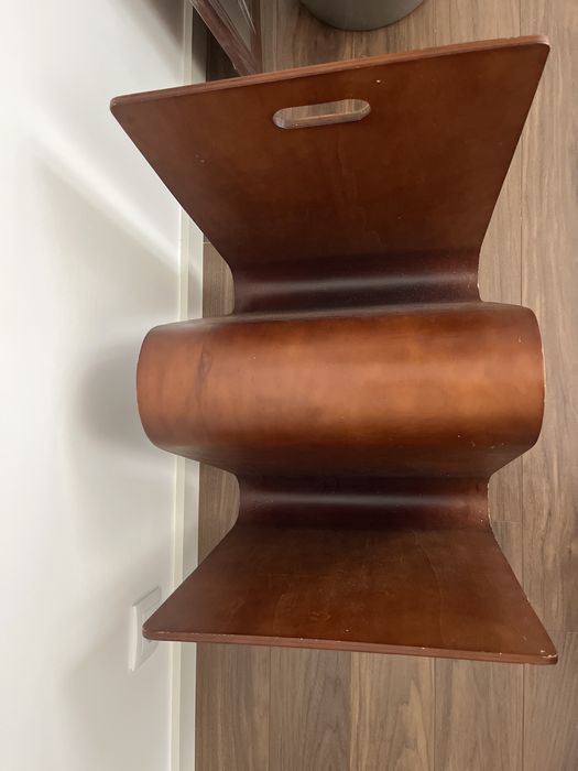 Porta-revistas em madeira