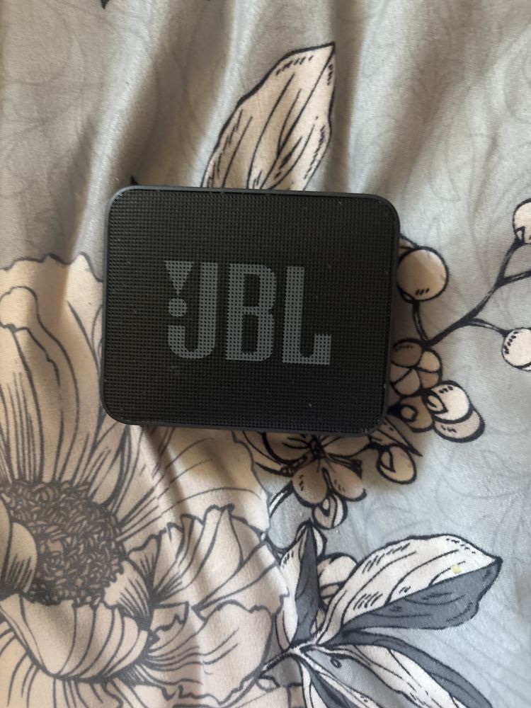 głośnik jbl jak nowy