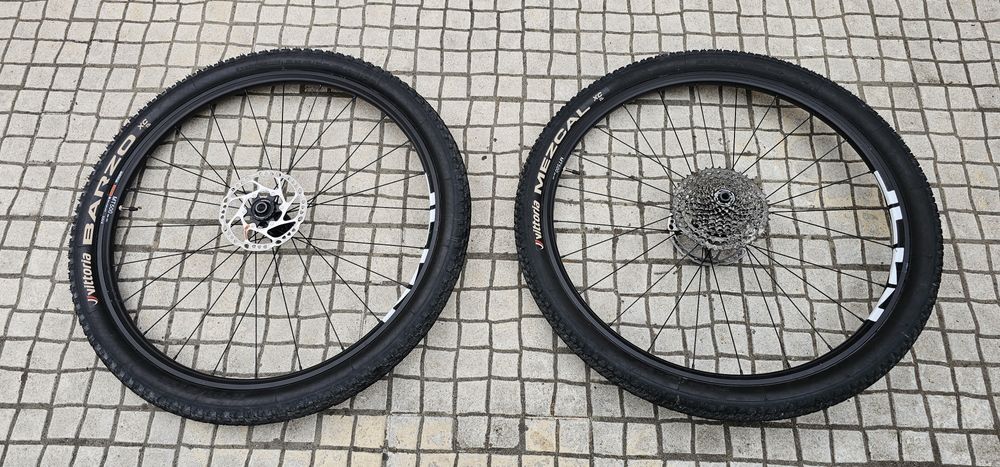 Rodas Gravel Shimano MT500, Cassete 10V, Pneus Vittoria Barzo e Mezcal