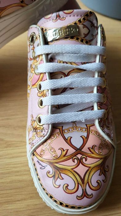 Ténis da marca Guess