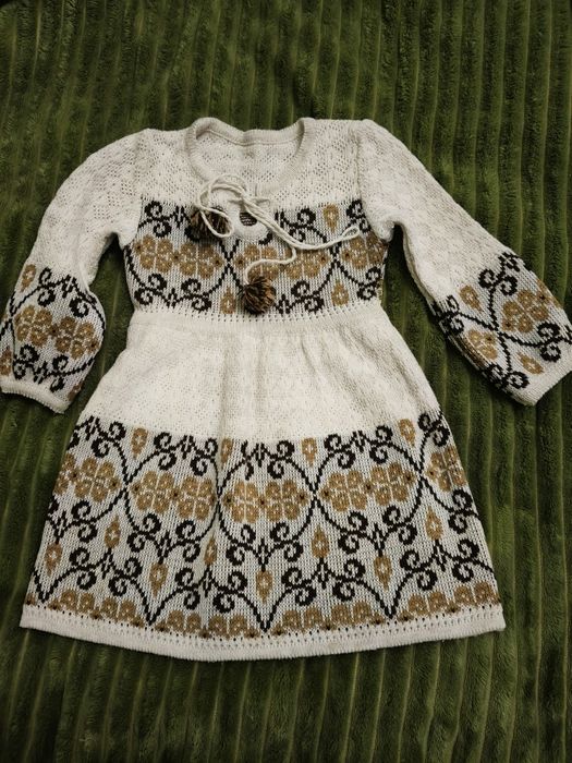 Плаття дитяче  в'язане, розмір 86