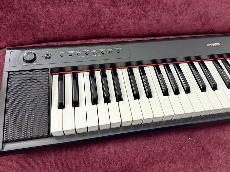 Синтезатор Yamaha NP-11 piaggero