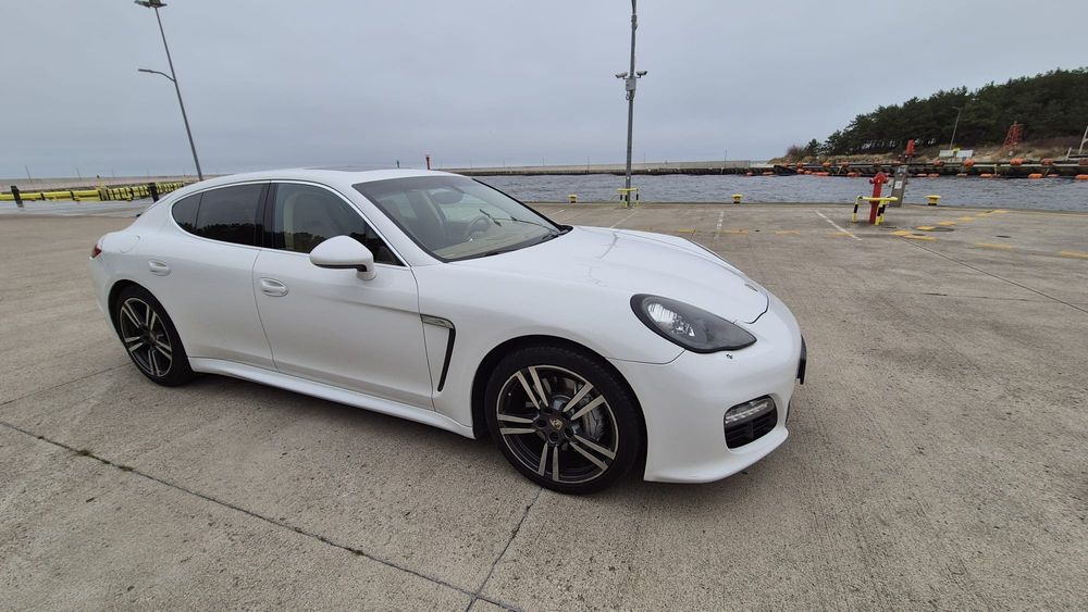 Porsche Panamera 4S 4.8 V8 400 KM