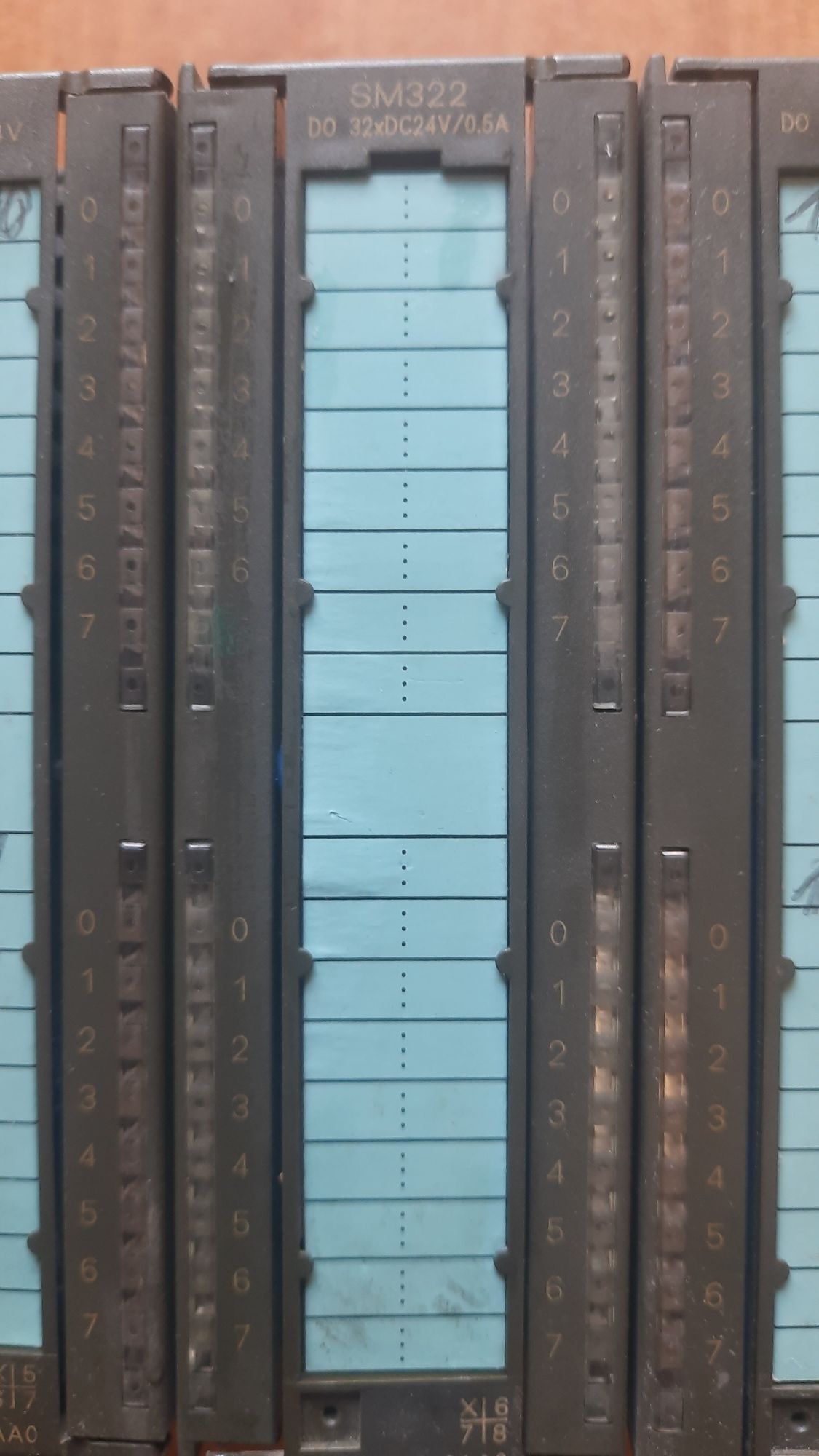 PLC SIMATIC S7-300 CPU314 + 3x 32DI + 2x 32DO