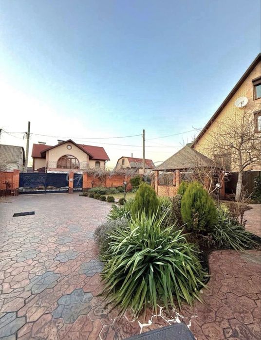 Оренда будинку 170кв.м, газове опалення.На березiДнiпра.Осокорки