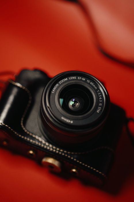 Canon EOS M50 Mark II + об’єктив, cумка і комплект