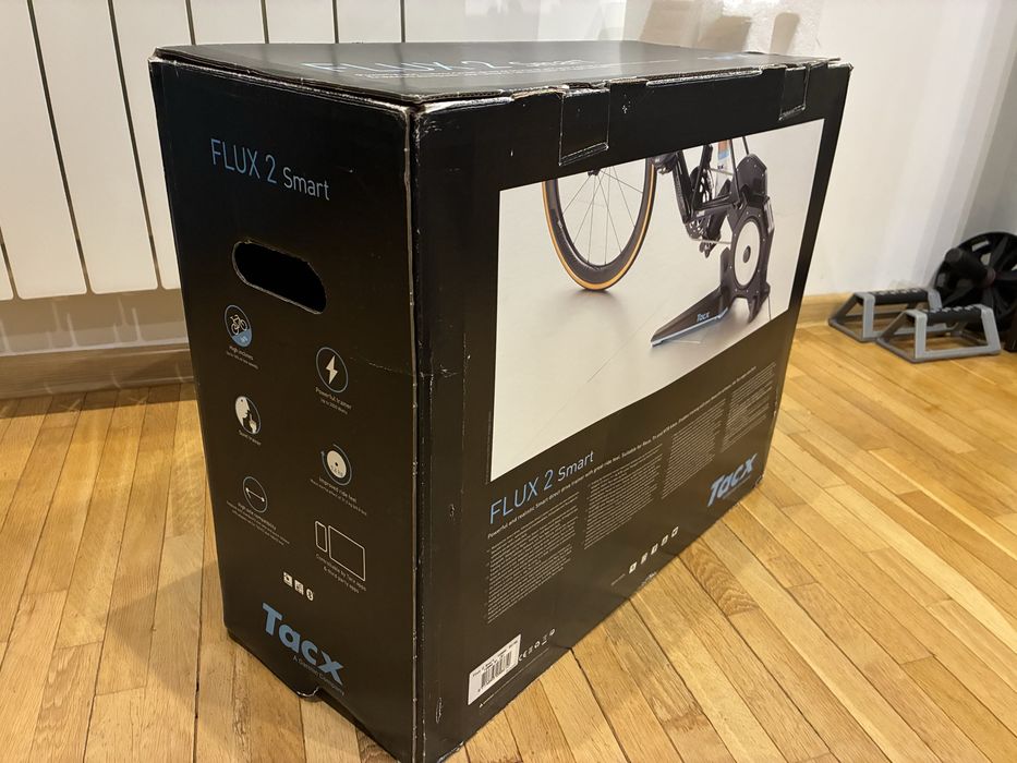 Trenażer rowerowy GARMIN Tacx Flux 2 Smart T2980