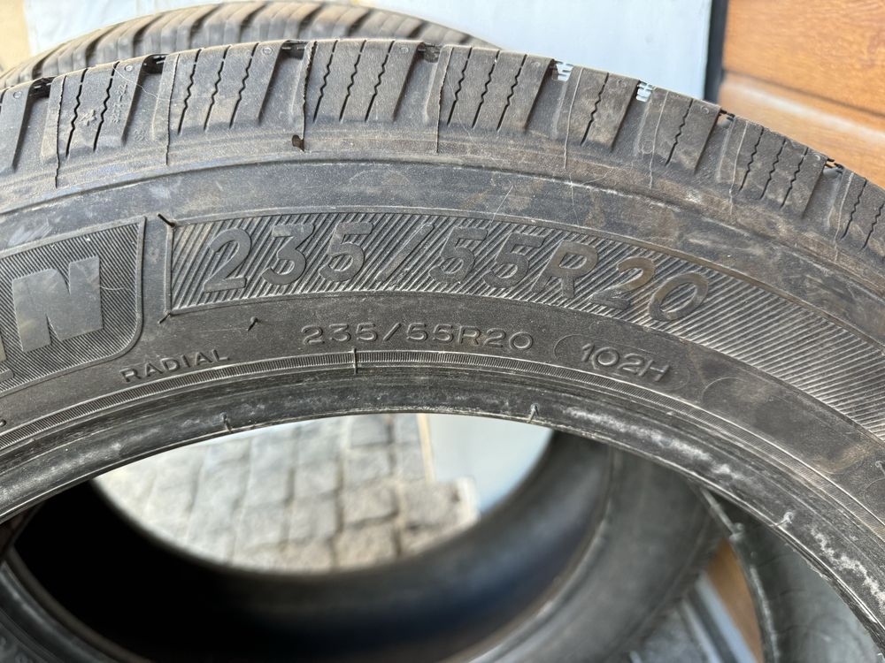 Шины 235 55 R20 2 колеса Michelin defender ltx