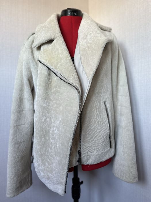 стильна світла дублянка з натуральної шкіри ягняти (lamb leather)