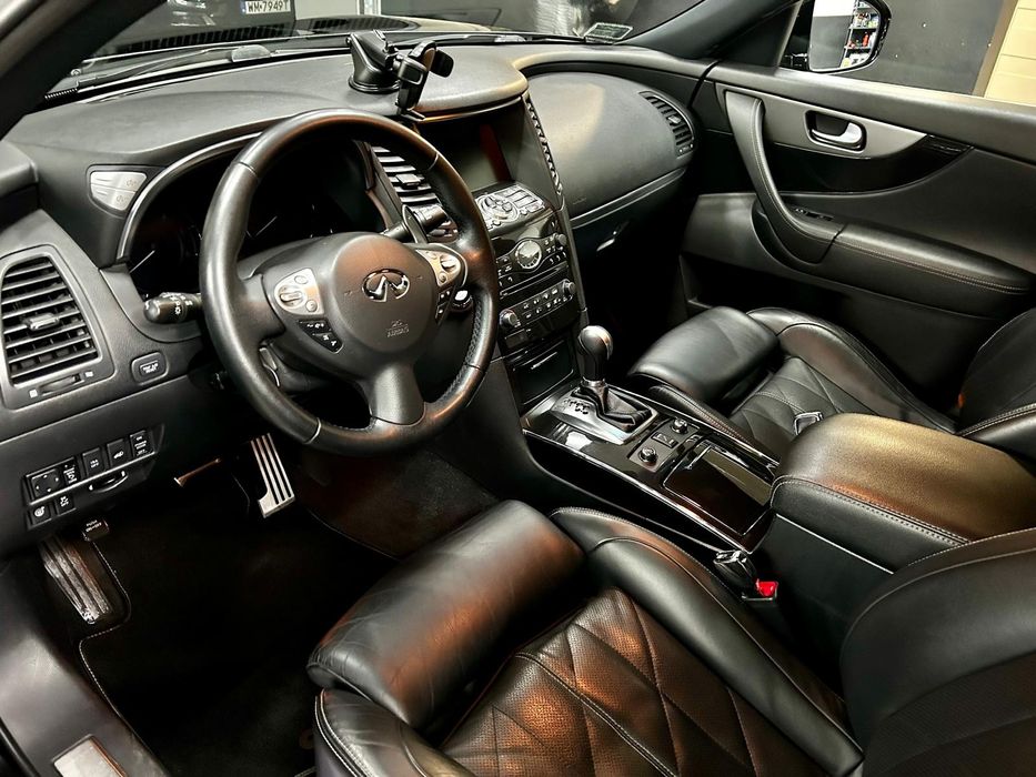 Infiniti FX 30D. S