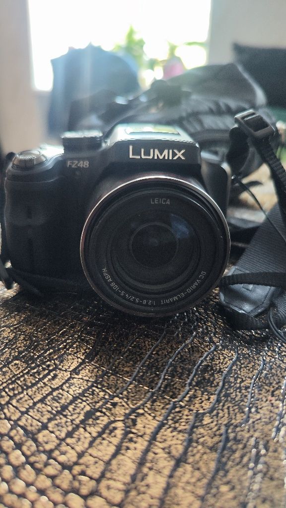 Aparat Lumix Panasonic DMC-FZ48