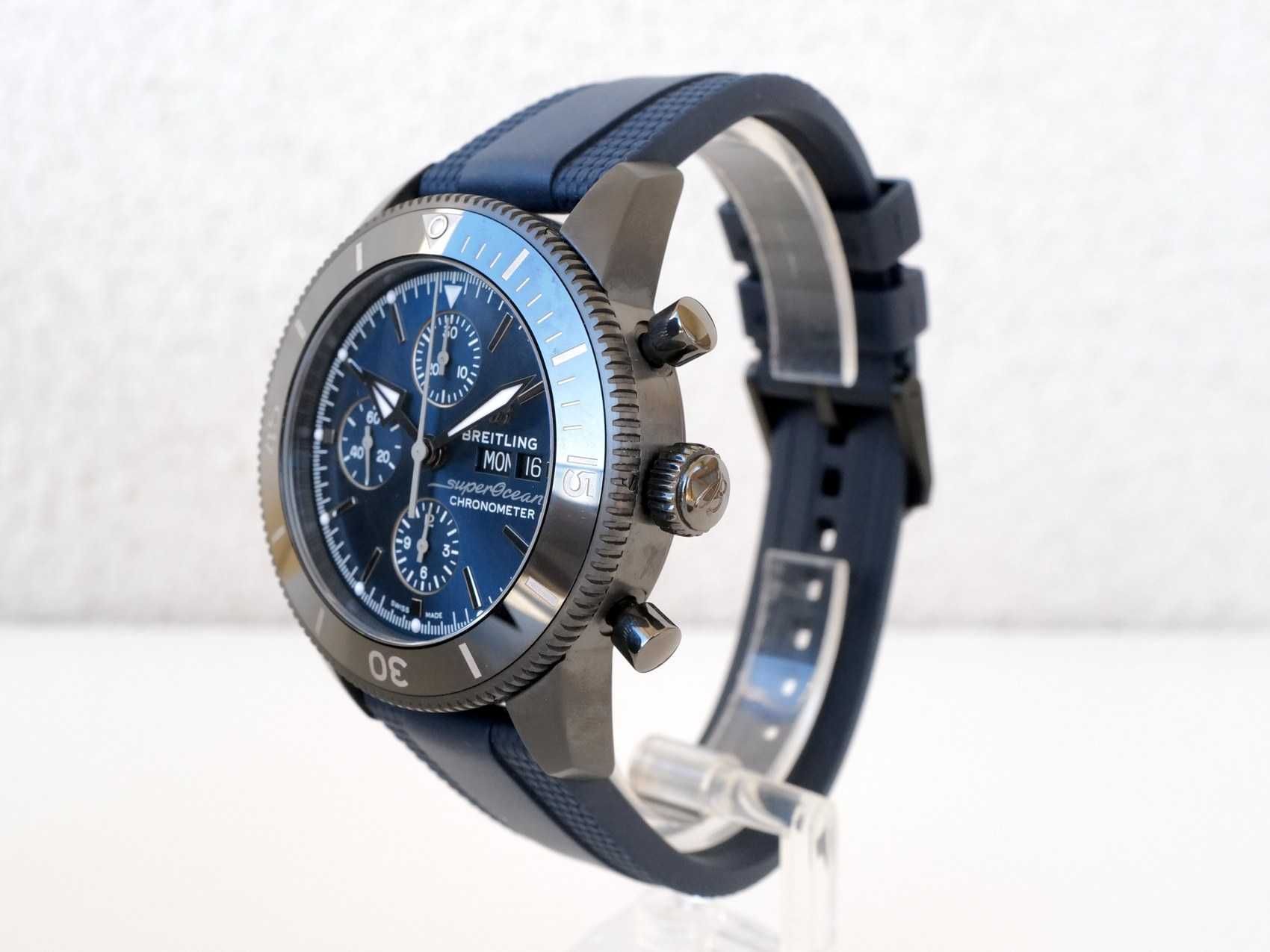 Breitling Superocean Heritage Chronograph 44 mm NEW