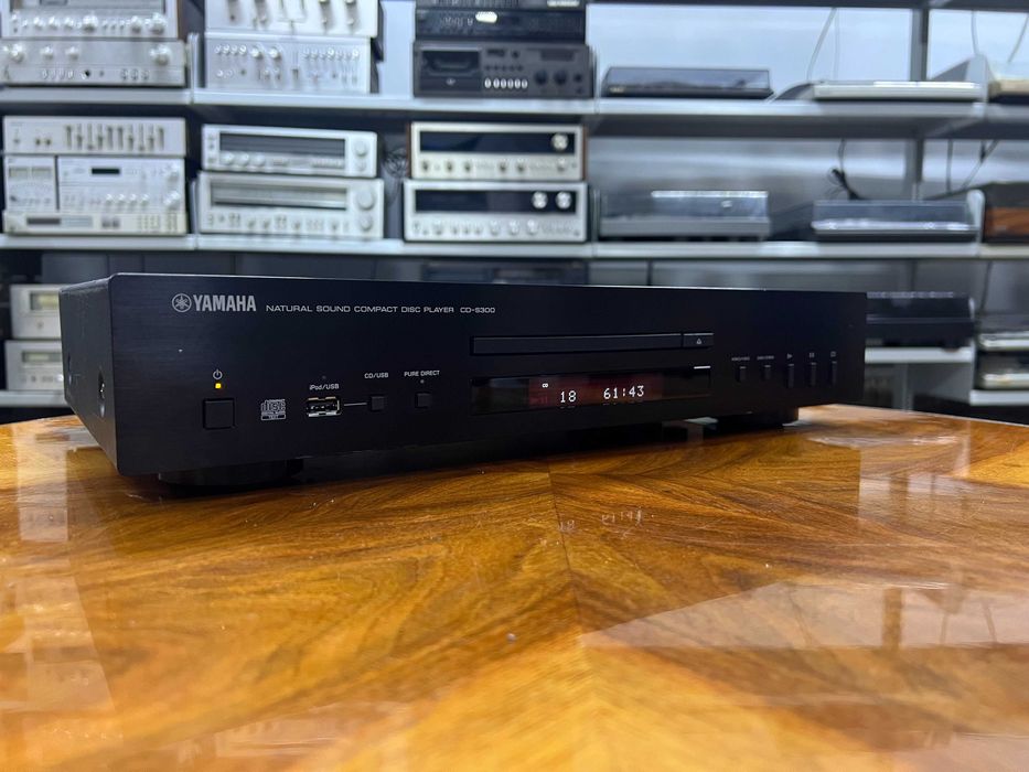 Odtwarzacz płyt CD Yamaha CD-S300 Audio Room