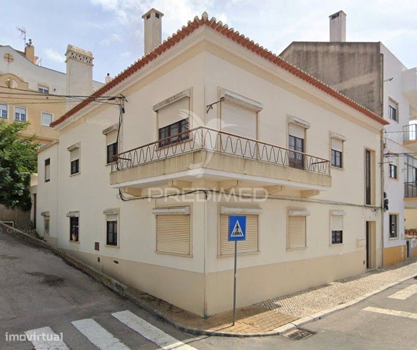 Andar de moradia para arrendamento