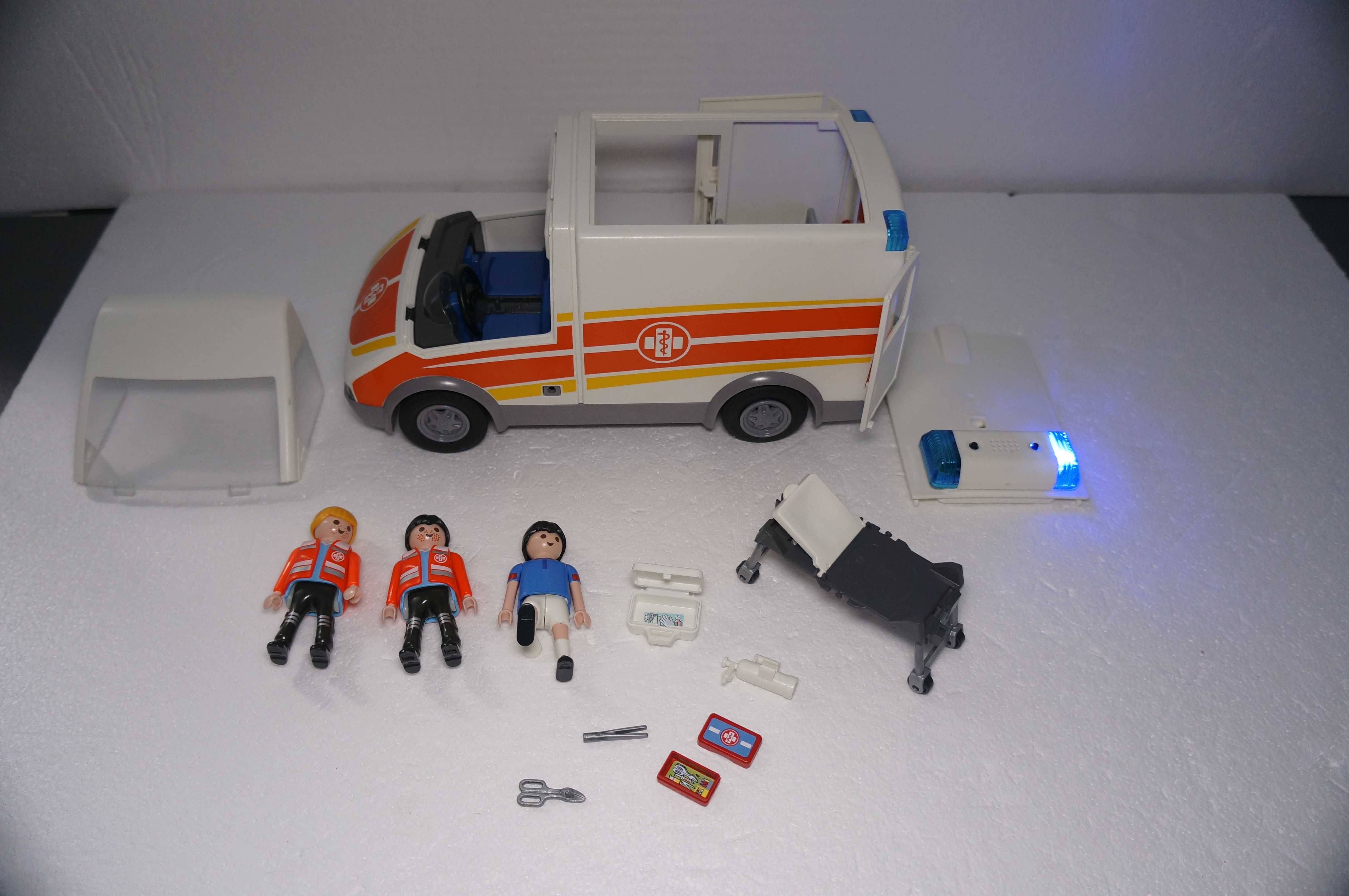 Playmobil 505 Pogotowie Karetka Ambulans Medyk Światło i Dźwięki