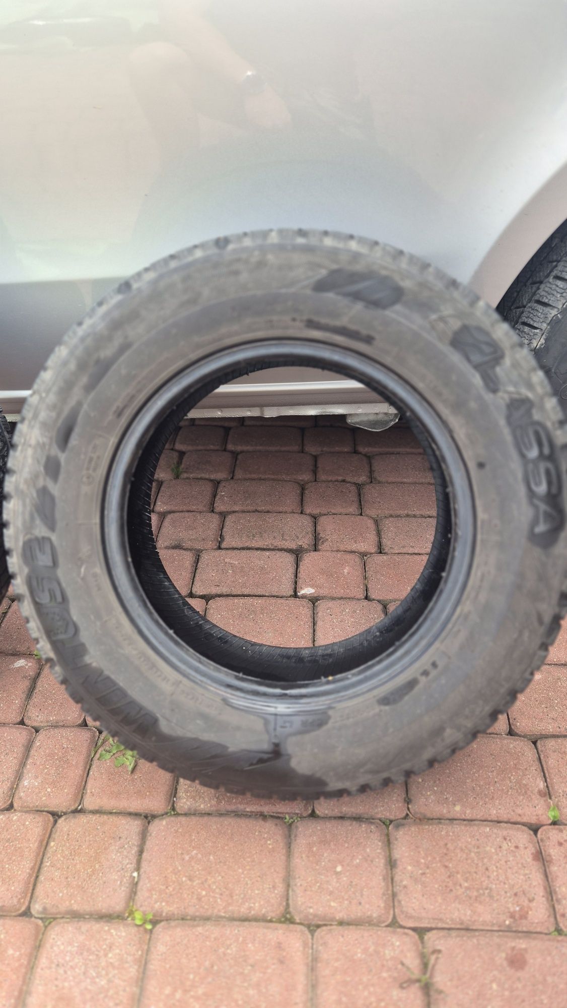 Opony wzmocnione Lassa 215/65 R15 C