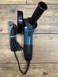 Makita GA5030R 720W Sieciowa szlifierka kątowa 125 mm - 2023r.