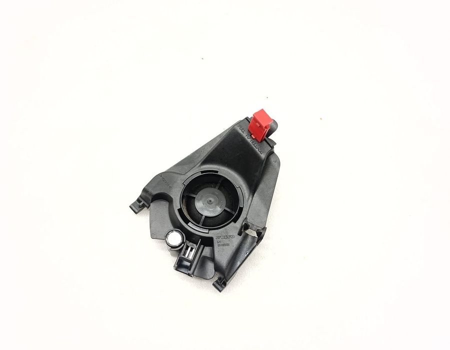 GŁOŚNIK BAGAŻNIKA LEWY VOLVO XC70 I 2.4 D5 8633992