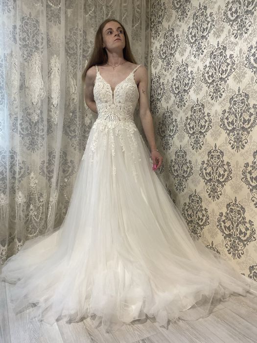 Весільна сукня продам