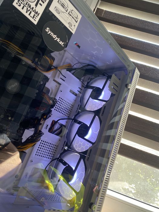 Sprzedam gamingowy Komputer + monitor