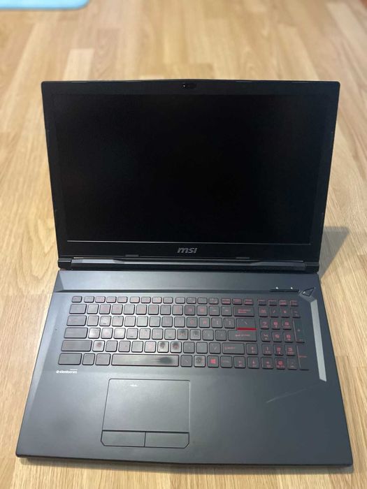 Ноутбук MSI 17 дюймів