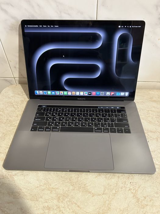 Macbook Pro 15 1tb, 2017г