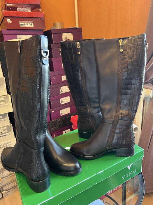 Продам сапоги. VICO, Кожа. Новые.