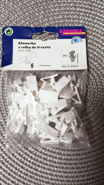 Klamerki z rolką do U-szyny GARDINIA