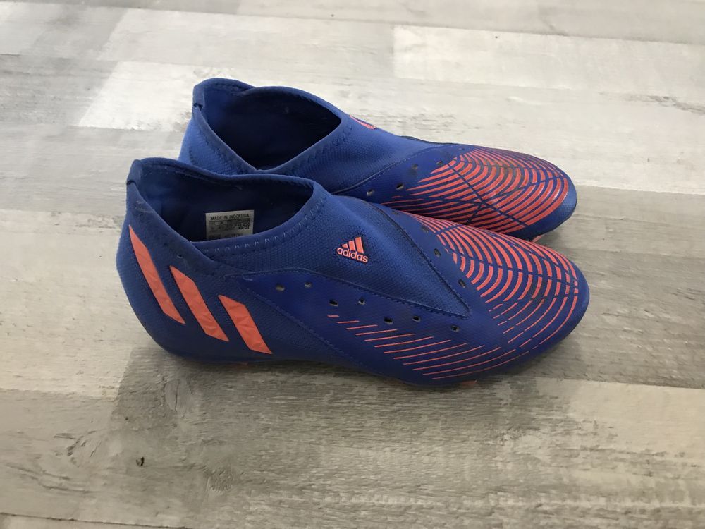 Korki Adidas Predator rozmiar 37,5