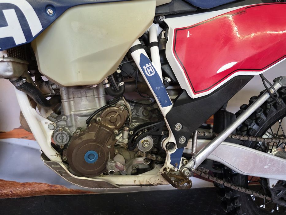 Husqvarna  fe 250 model 2016 niski przebieg
