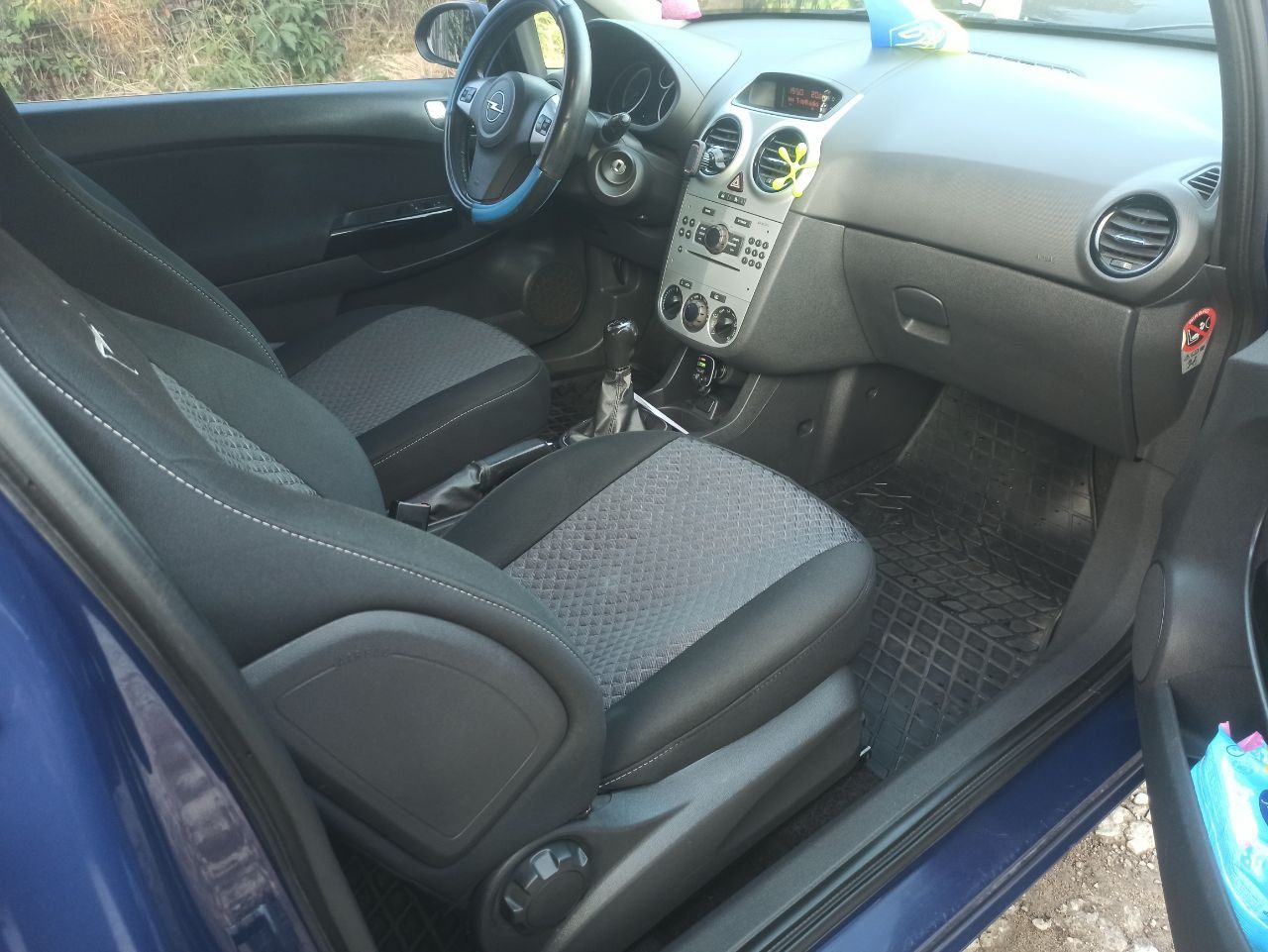 Продам Opel Corsa D