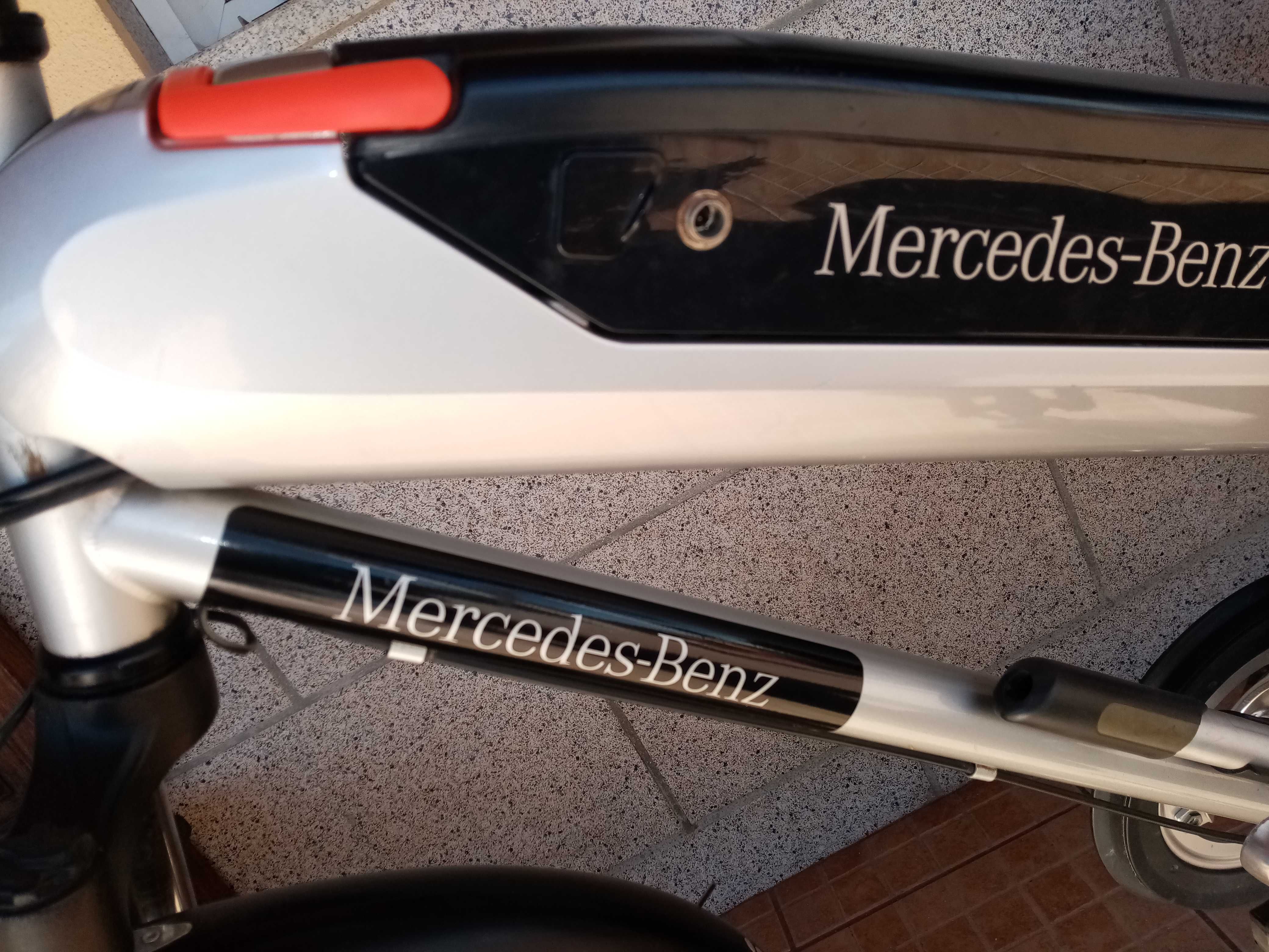 Bicicleta elétrica marca Mercedes Benz