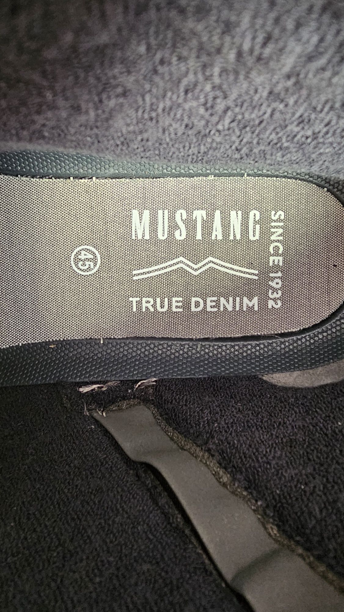 Buty męskie ocieplane Mustang modny kolor rozmiar 45 / wkładka 29.5 cm