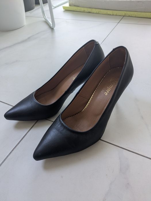 Продам шкіряні туфлі